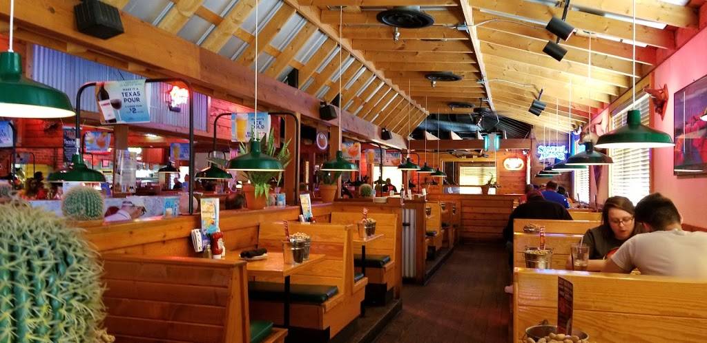 Texas Roadhouse | restaurant | 8304 Two Notch Rd, Columbia, SC 29223, USA | 8037885384 OR +1 803-788-5384