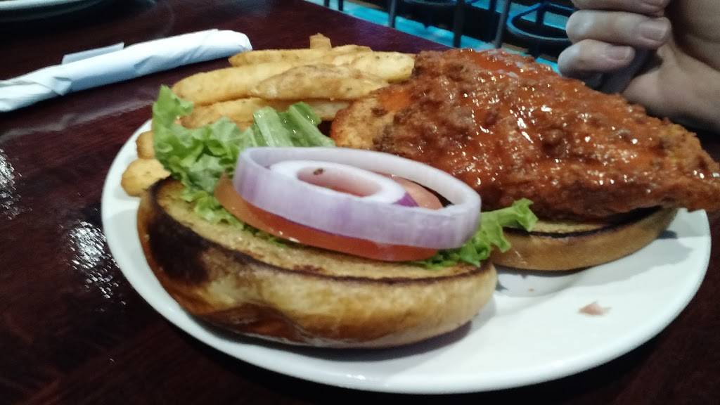 The Half Wall - Port Orange | restaurant | 3770 S Nova Rd, Port Orange, FL 32129, USA | 3867632384 OR +1 386-763-2384