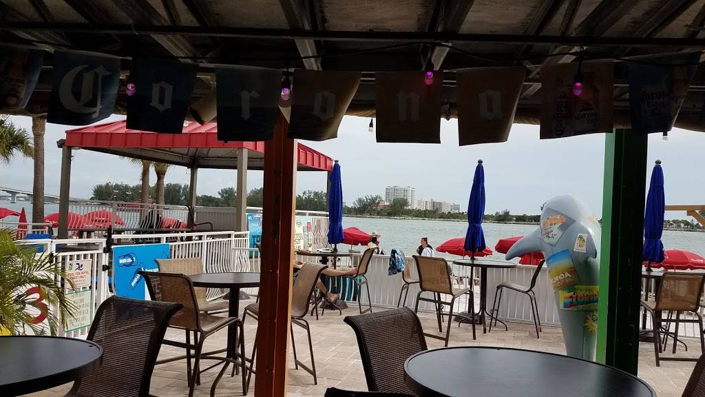 Tropix Beach Bar | restaurant | 655 S Gulfview Blvd, Clearwater, FL 33767, USA | 7274427171 OR +1 727-442-7171