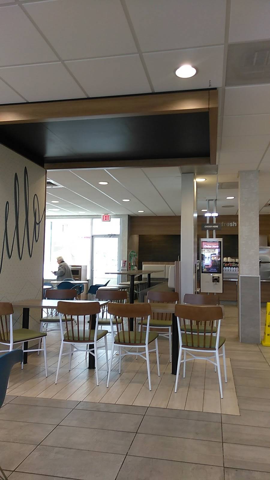 McDonalds | cafe | 1754 Mendon Road, Cumberland, RI 02864, USA | 4013343177 OR +1 401-334-3177