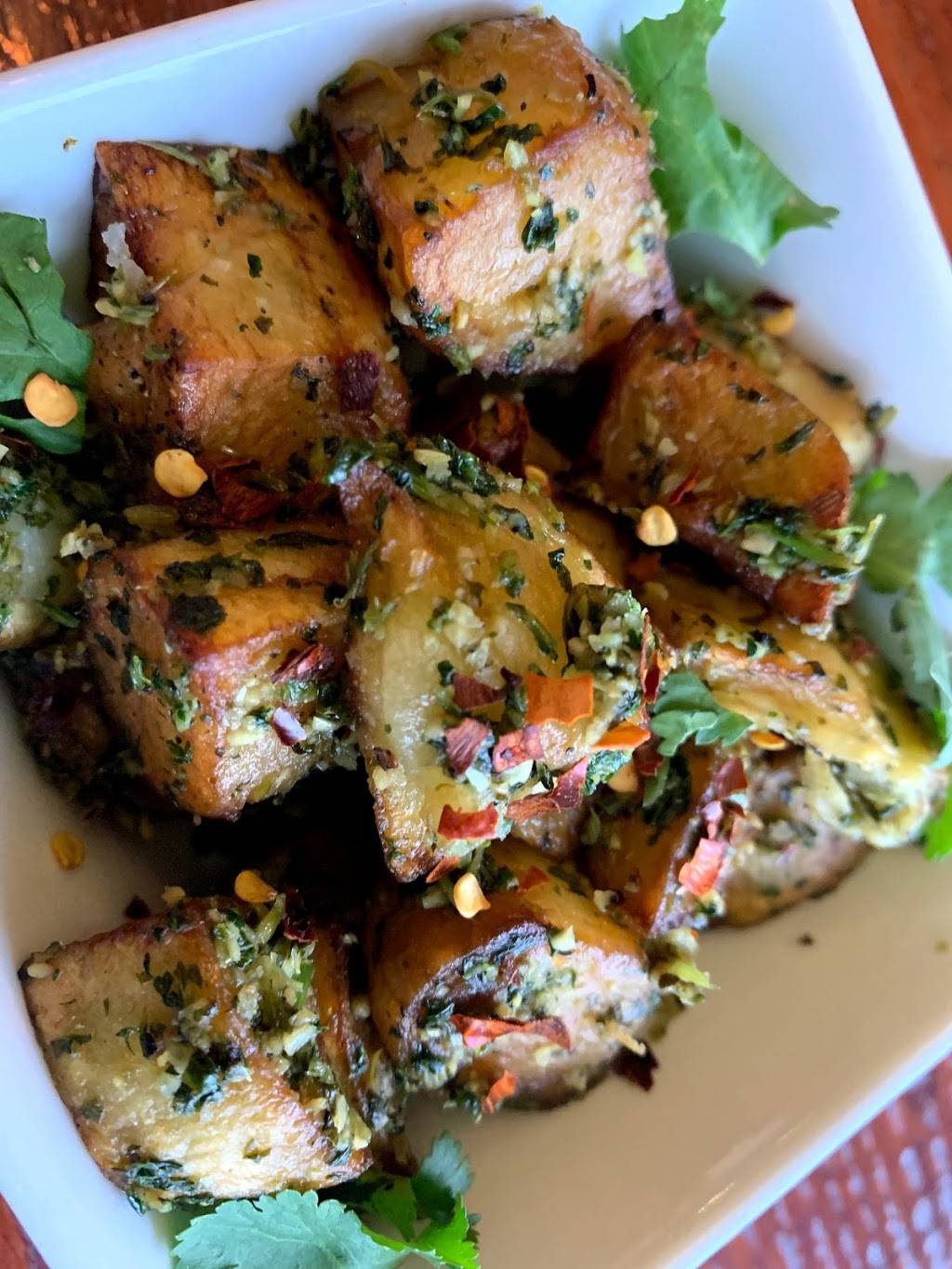 Mezza Bar & Grill Lebanese Mediterranean Cuisine | restaurant | 200 Boston Post Rd, Orange, CT 06477, USA | 2035539333 OR +1 203-553-9333