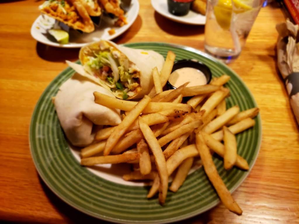 Applebees Grill + Bar | restaurant | 1893 W, MN-36, Roseville, MN 55113, USA | 6516970648 OR +1 651-697-0648