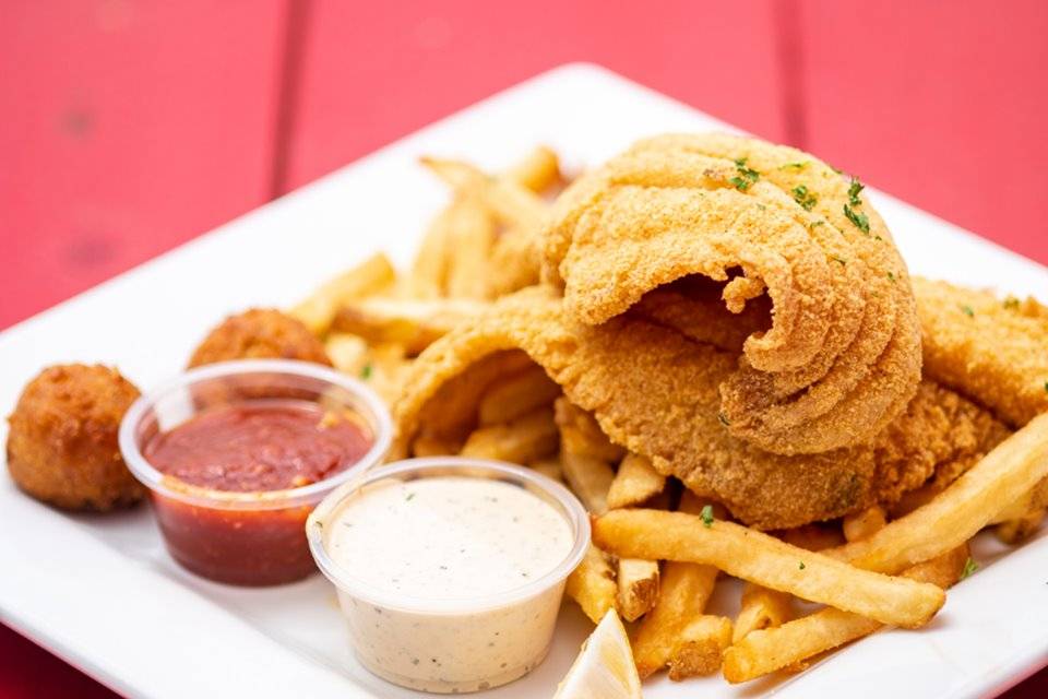 Shell Shack | restaurant | 2326 N Henderson Ave, Dallas, TX 75206, USA | 8445882722 OR +1 844-588-2722