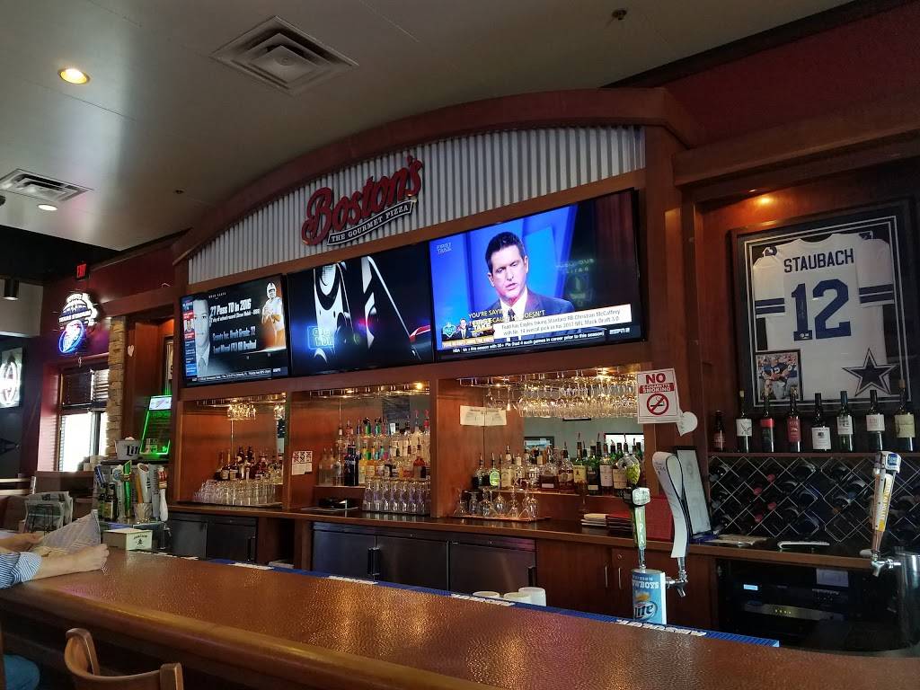 Bostons Restaurant & Sports Bar | restaurant | 2501 E Lamar Blvd, Arlington, TX 76006, USA | 8176337773 OR +1 817-633-7773