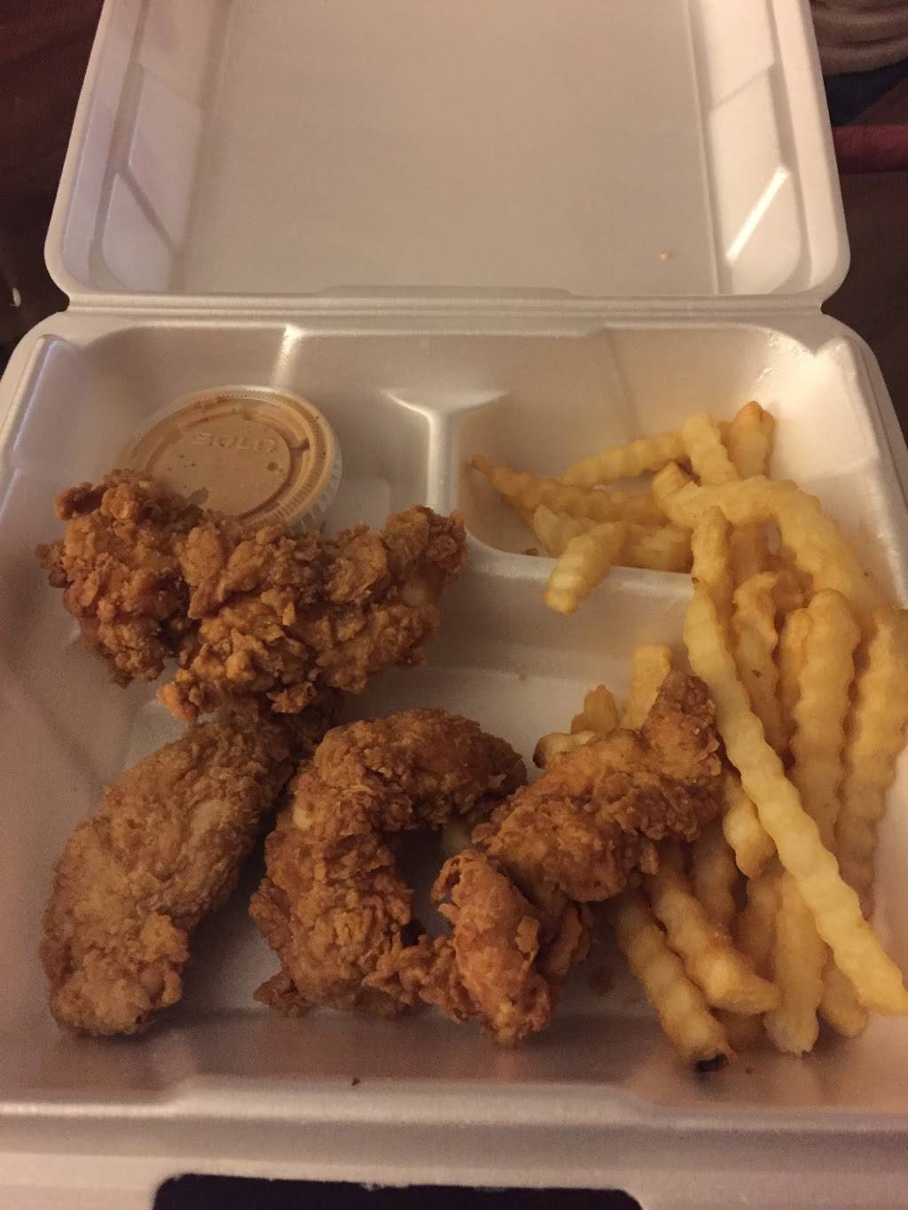 Raising Canes Chicken Fingers | meal takeaway | 10490 Westport Rd, Louisville, KY 40241, USA | 5024254040 OR +1 502-425-4040