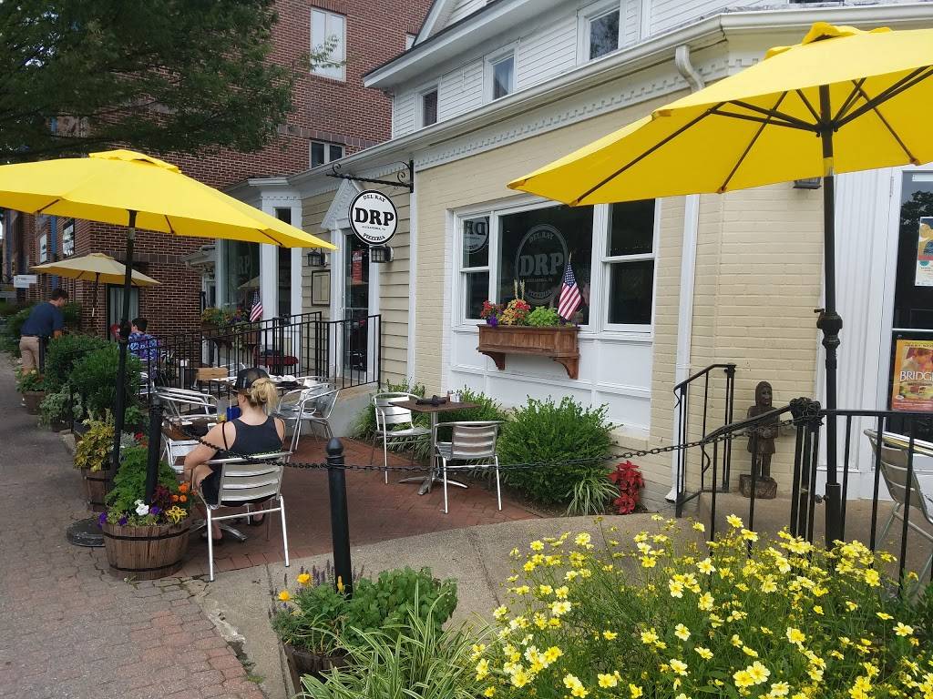 Del Ray Pizzeria | restaurant | 2218 Mt Vernon Ave, Alexandria, VA 22301, USA | 7035492999 OR +1 703-549-2999