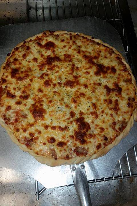 Uncle Miltys Pizza Palace | restaurant | 138 W Market St, Somonauk, IL 60552, USA | 8154984108 OR +1 815-498-4108