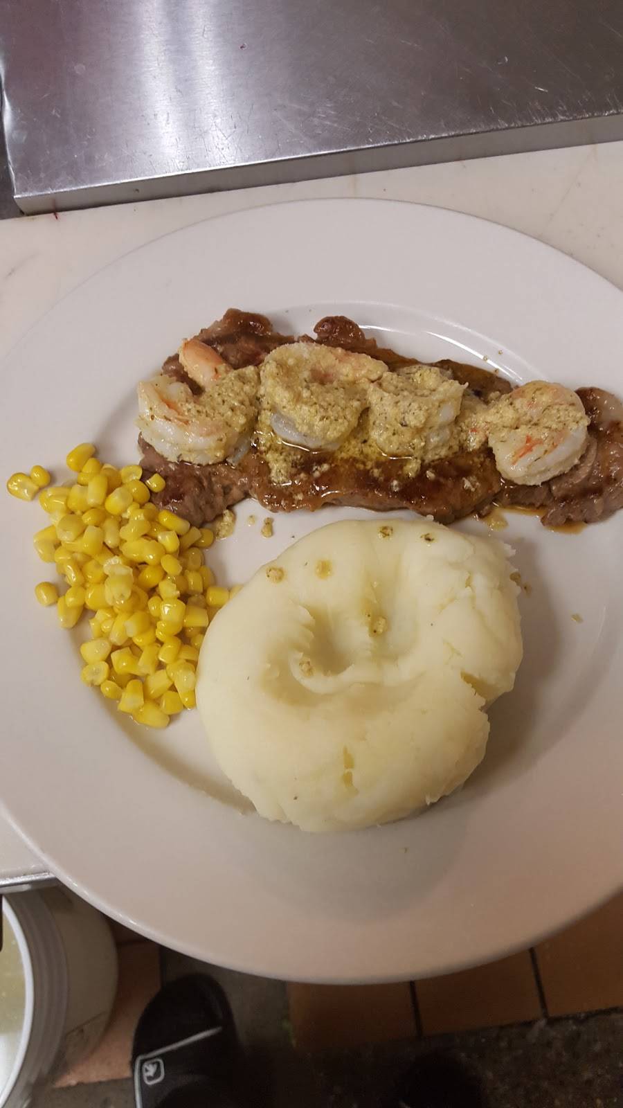 Marias House of Pancakes | bakery | 2924, 614 Fairview Blvd, Kendallville, IN 46755, USA | 2603432600 OR +1 260-343-2600