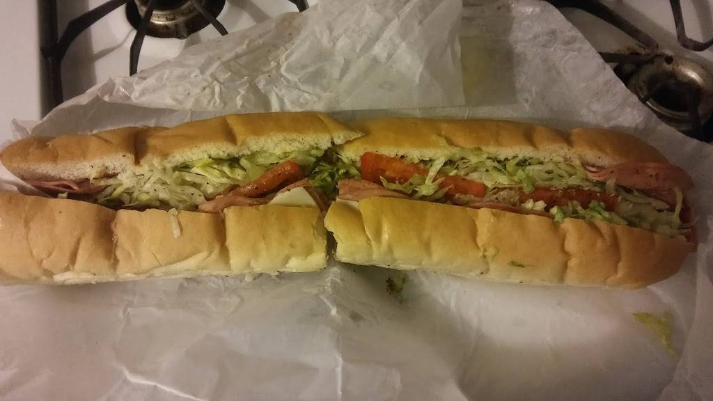 Biondes Super Sub & Pizza | restaurant | 7544 Greenfield Rd, Dearborn, MI 48126, USA | 3135814250 OR +1 313-581-4250