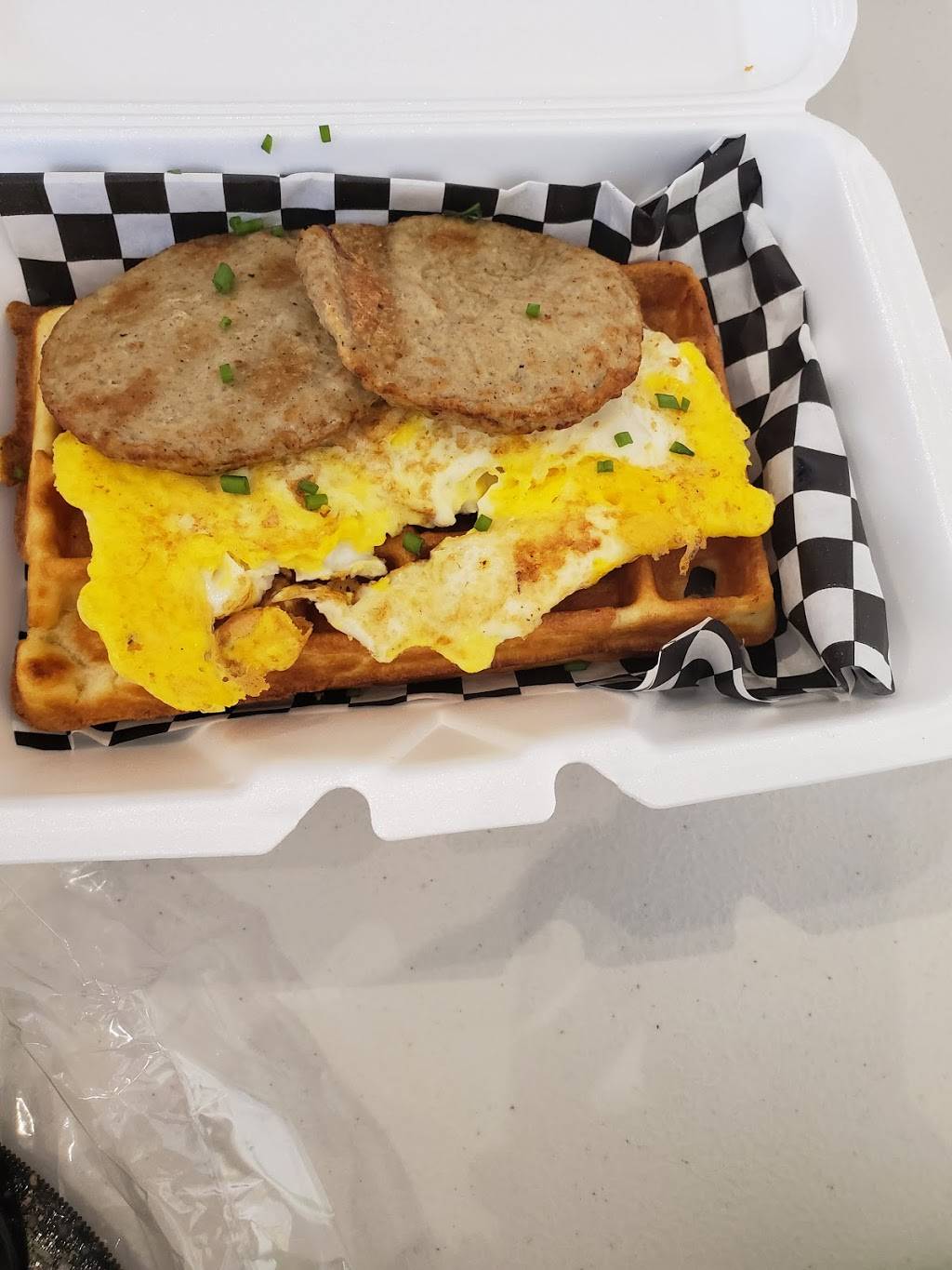 Brewer’s Waffles | restaurant | 1311 Hull St, Richmond, VA 23224, USA | 8046583468 OR +1 804-658-3468