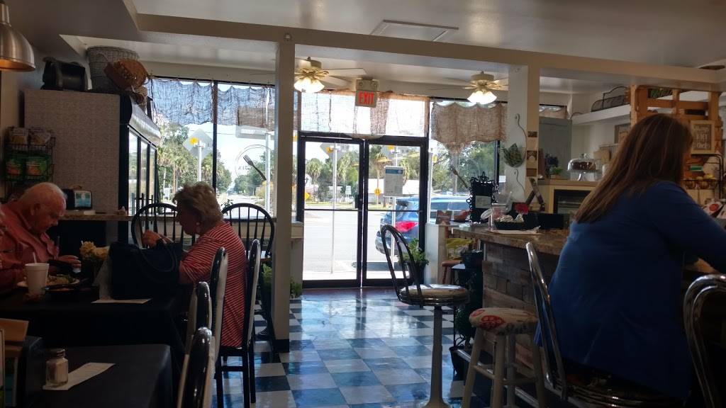 The Filling Fork | restaurant | 102 SW Suwannee Ave, Branford, FL 32008, USA | 3869356200 OR +1 386-935-6200