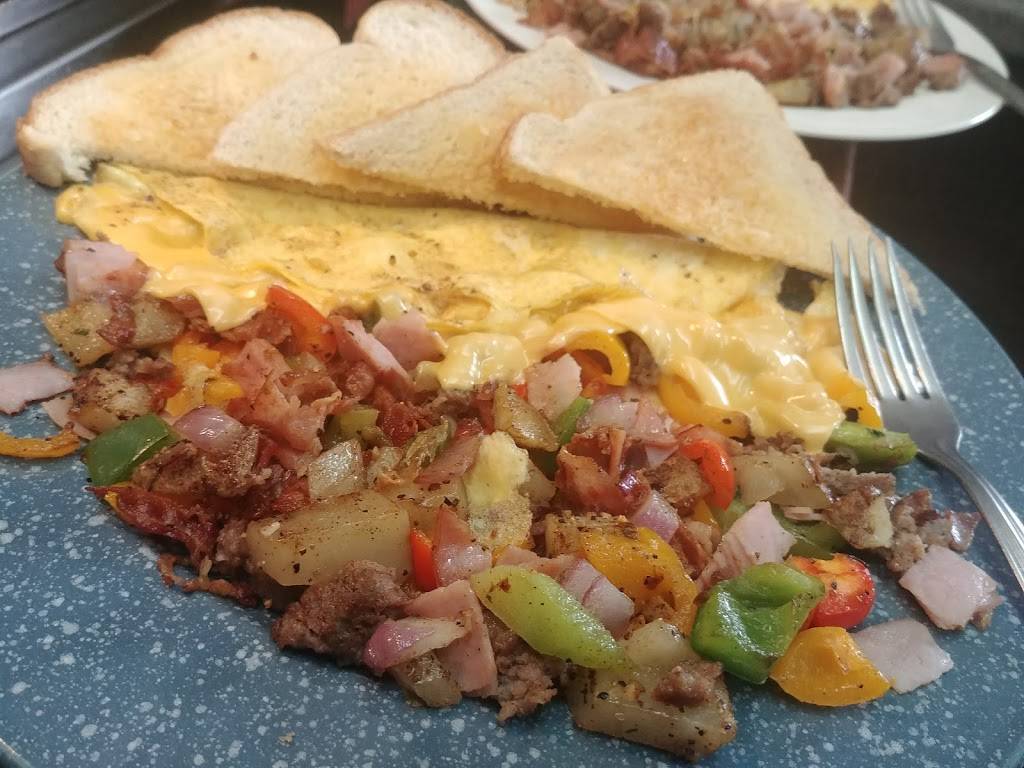 Keepsakes Country Diner And Store | restaurant | 5942 Lawrenceburg Rd, Chaplin, KY 40012, USA | 5023312419 OR +1 502-331-2419