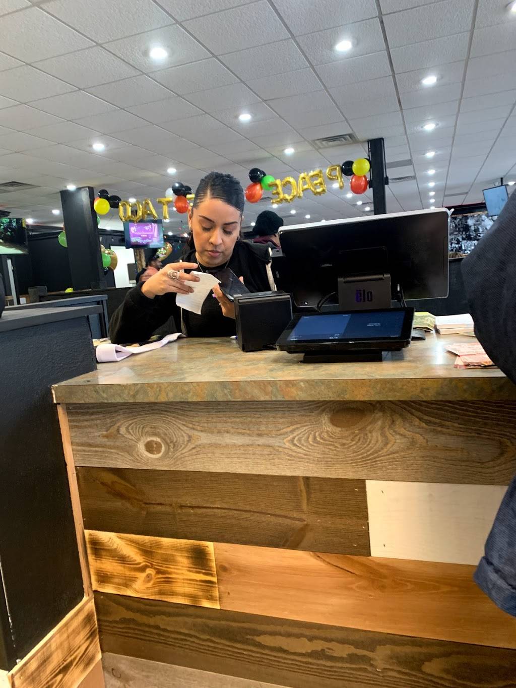 Olivo Taco | restaurant | 330 College Ave, Rockford, IL 61104, USA | 7797707539 OR +1 779-770-7539