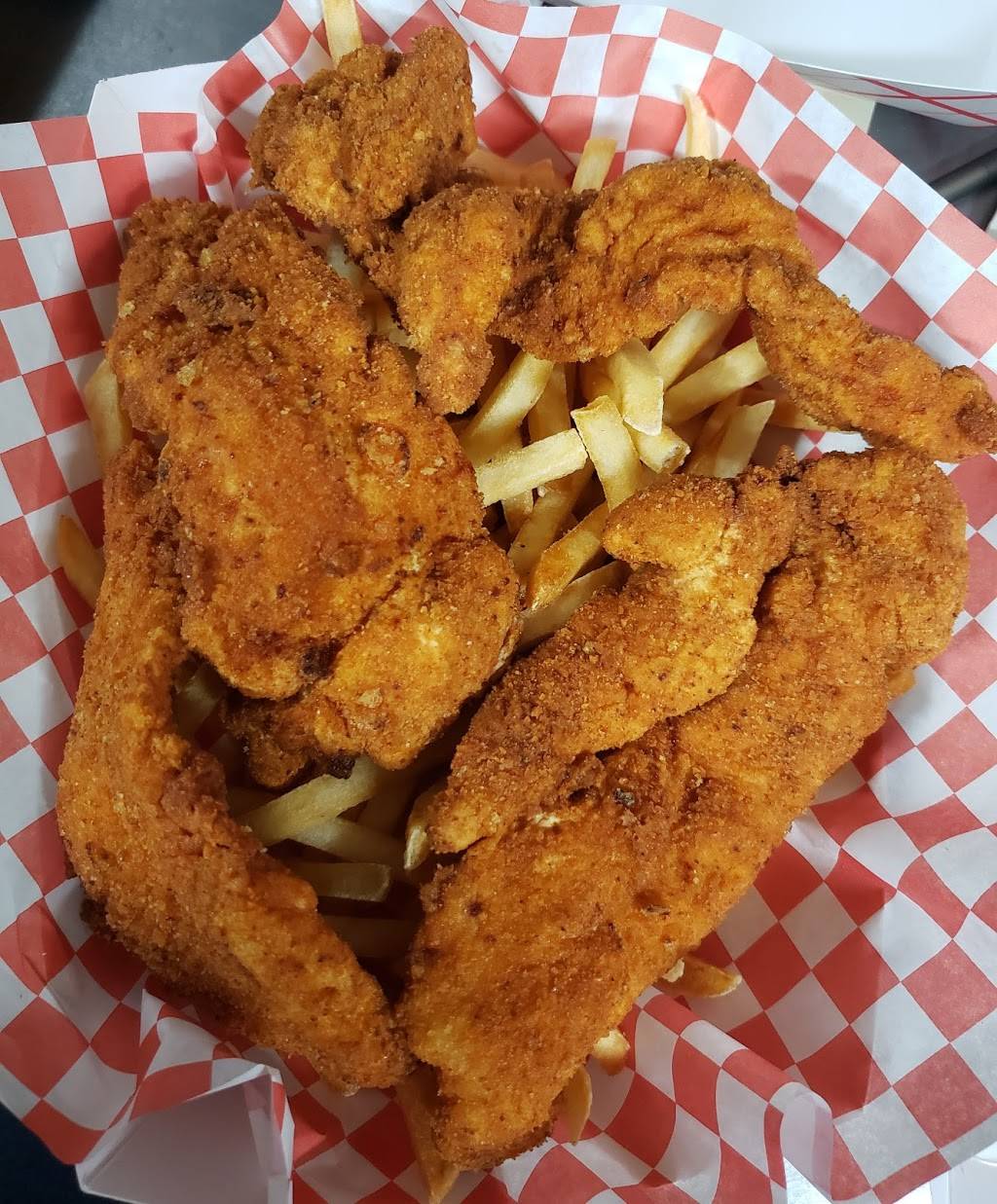 CHAMOS Food Trailer | restaurant | 13466 Landstar Blvd, Orlando, FL 32824, USA | 4073466445 OR +1 407-346-6445