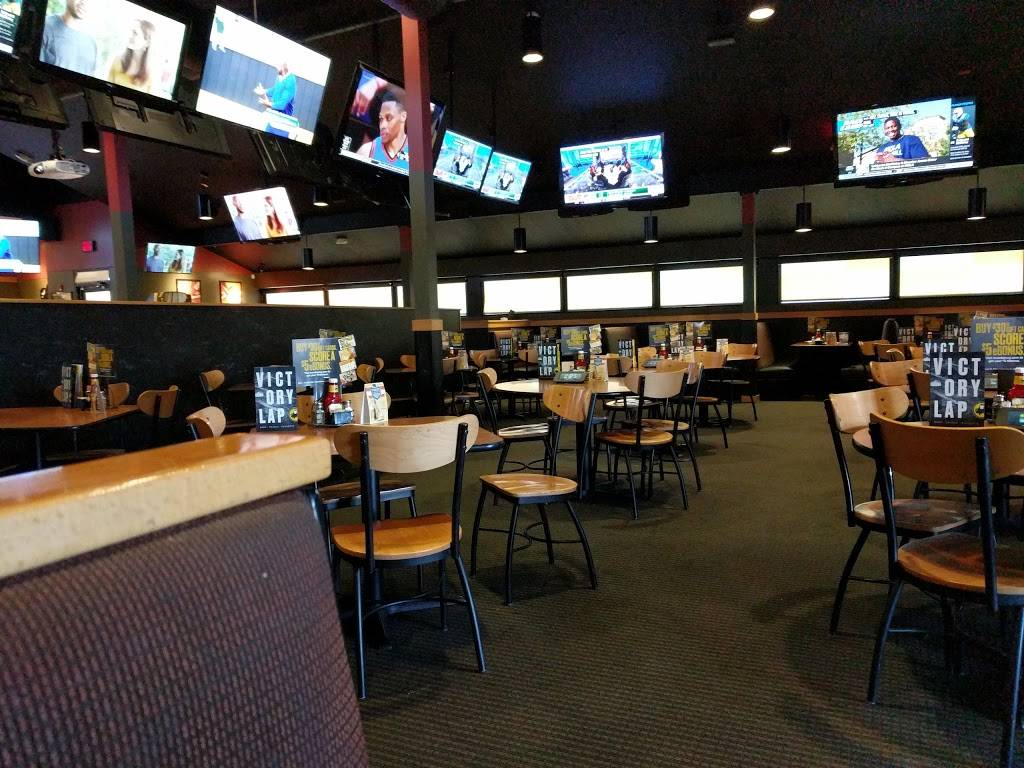 Buffalo Wild Wings | meal takeaway | 8505 Montgomery Drive NE, Albuquerque, NM 87111, USA | 5052759464 OR +1 505-275-9464