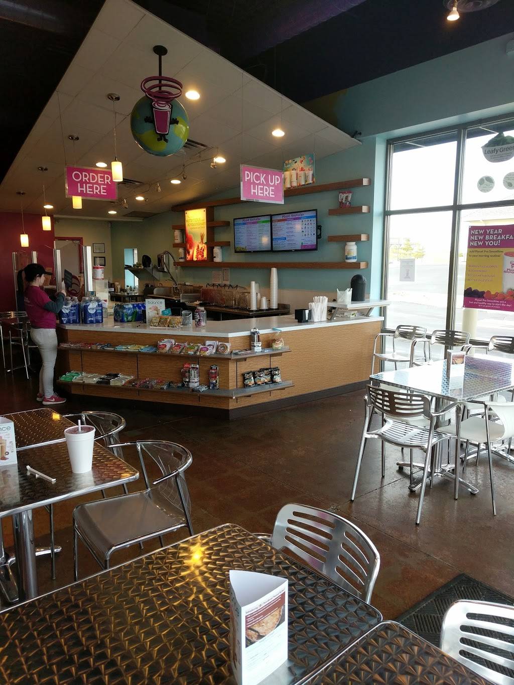 Planet Smoothie | restaurant | 7578 Cox Ln, West Chester Township, OH 45069, USA | 5137559400 OR +1 513-755-9400