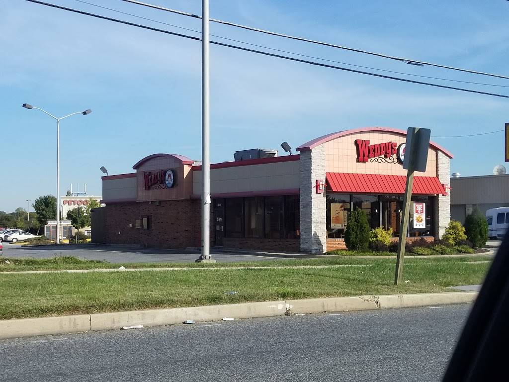 Wendys | restaurant | 8907 Woodyard Rd, Clinton, MD 20735, USA | 3018682569 OR +1 301-868-2569