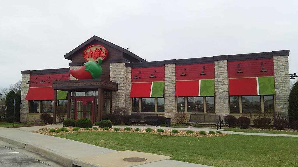 Chilis Grill & Bar | restaurant | 15305 W 67th St, Shawnee, KS 66217, USA | 9136310862 OR +1 913-631-0862