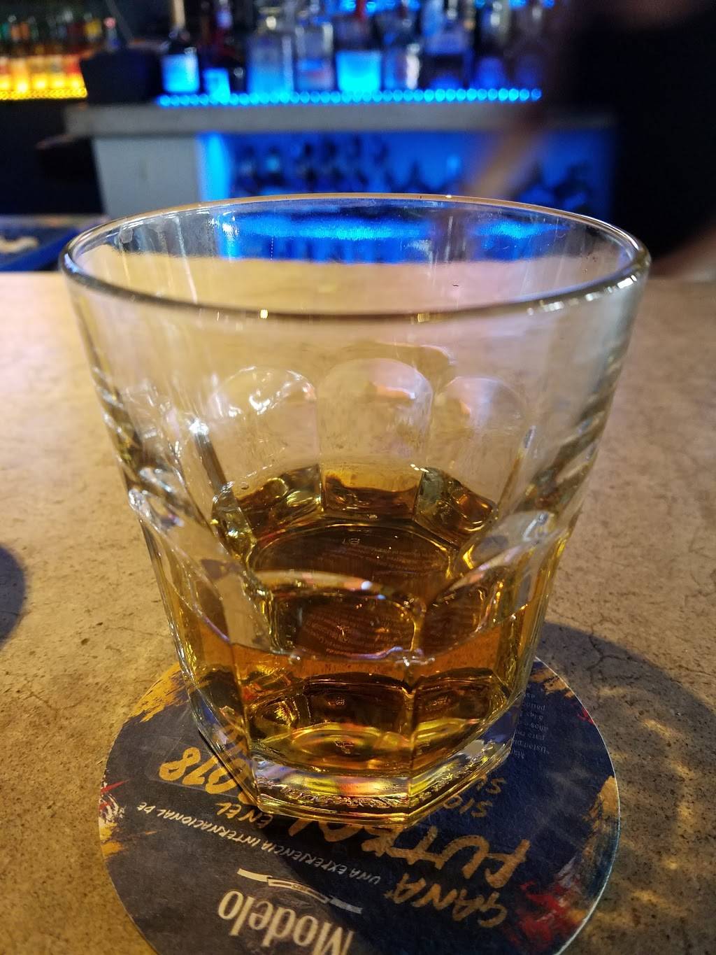 Dirty Blonde Tavern | night club | 4929 W Chandler Blvd, Chandler, AZ 85226, USA | 4807537175 OR +1 480-753-7175