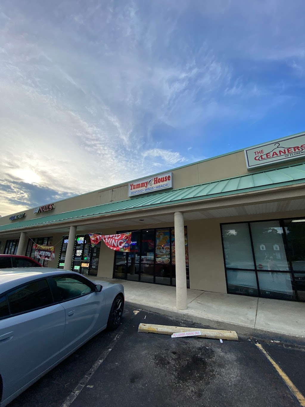 Yummy House | restaurant | 1555 W Palmetto St, Florence, SC 29501, USA | 8436216683 OR +1 843-621-6683