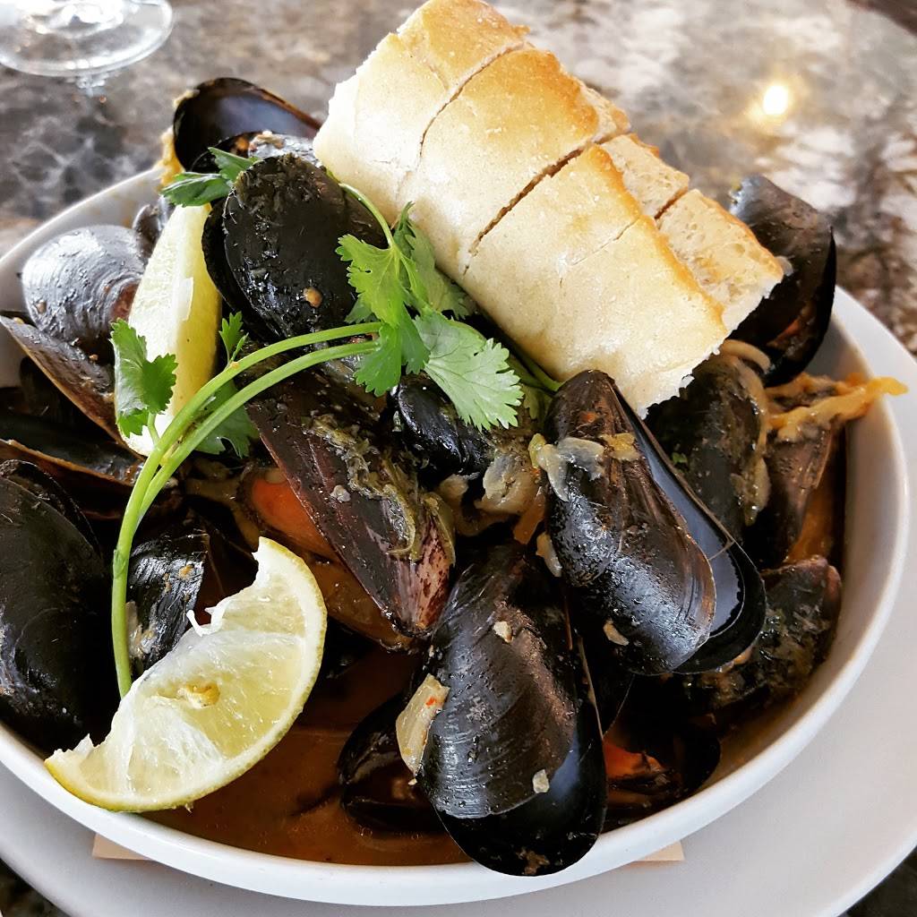 Ballast Point Brewing Long Beach | restaurant | 110 N Marina Dr, Long Beach, CA 90803, USA | 5622964470 OR +1 562-296-4470