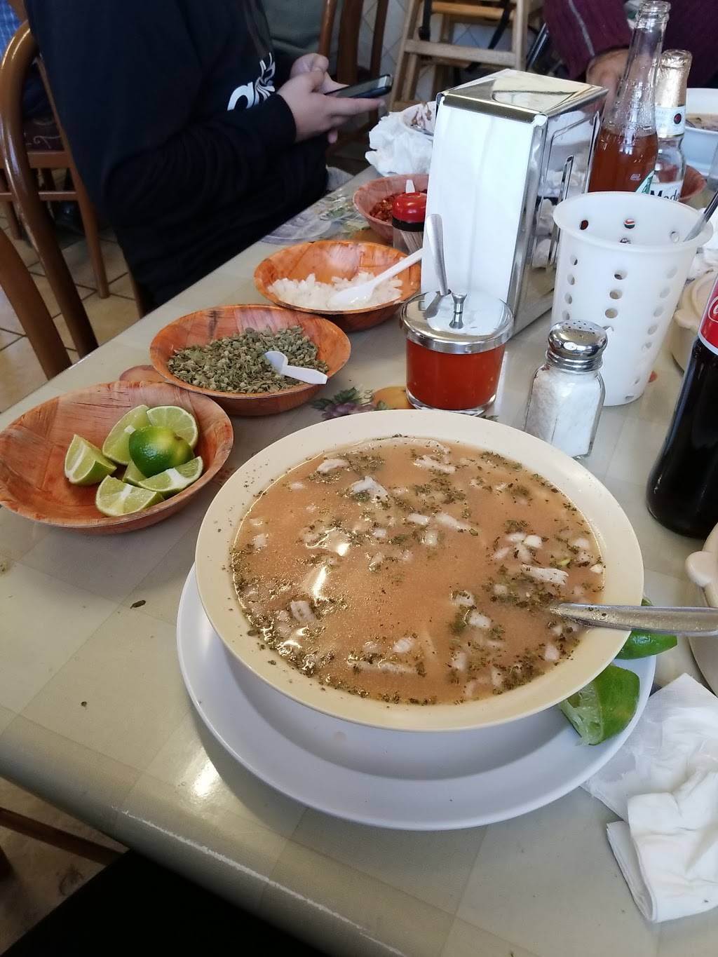 Birrieria Baldamero | restaurant | 3200 Maple Ave, Los Angeles, CA 90011, USA | 3232336849 OR +1 323-233-6849