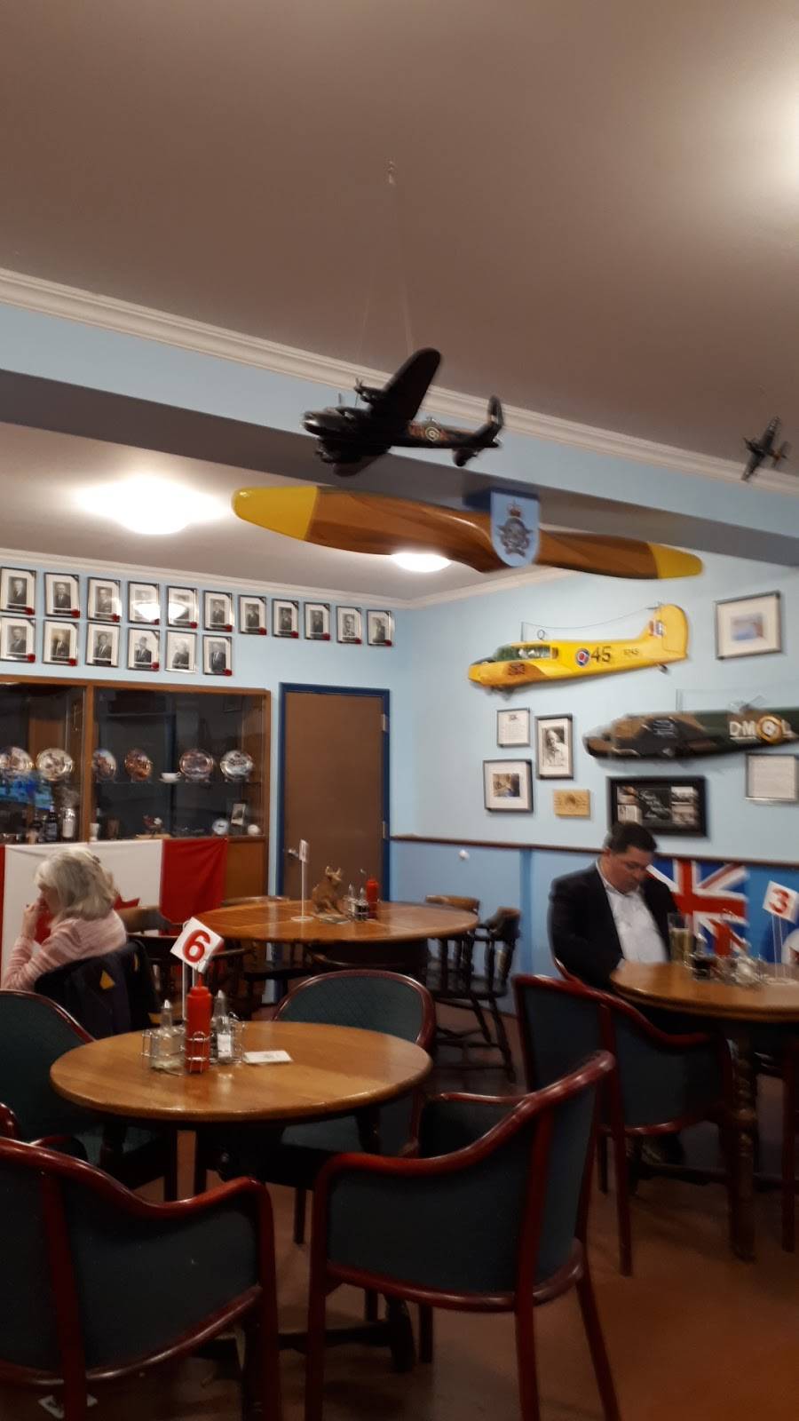 The 447 Wing | restaurant | 3210 Homestead Dr, Mount Hope, ON L0R 1W0, Canada | 2892800157 OR +1 289-280-0157