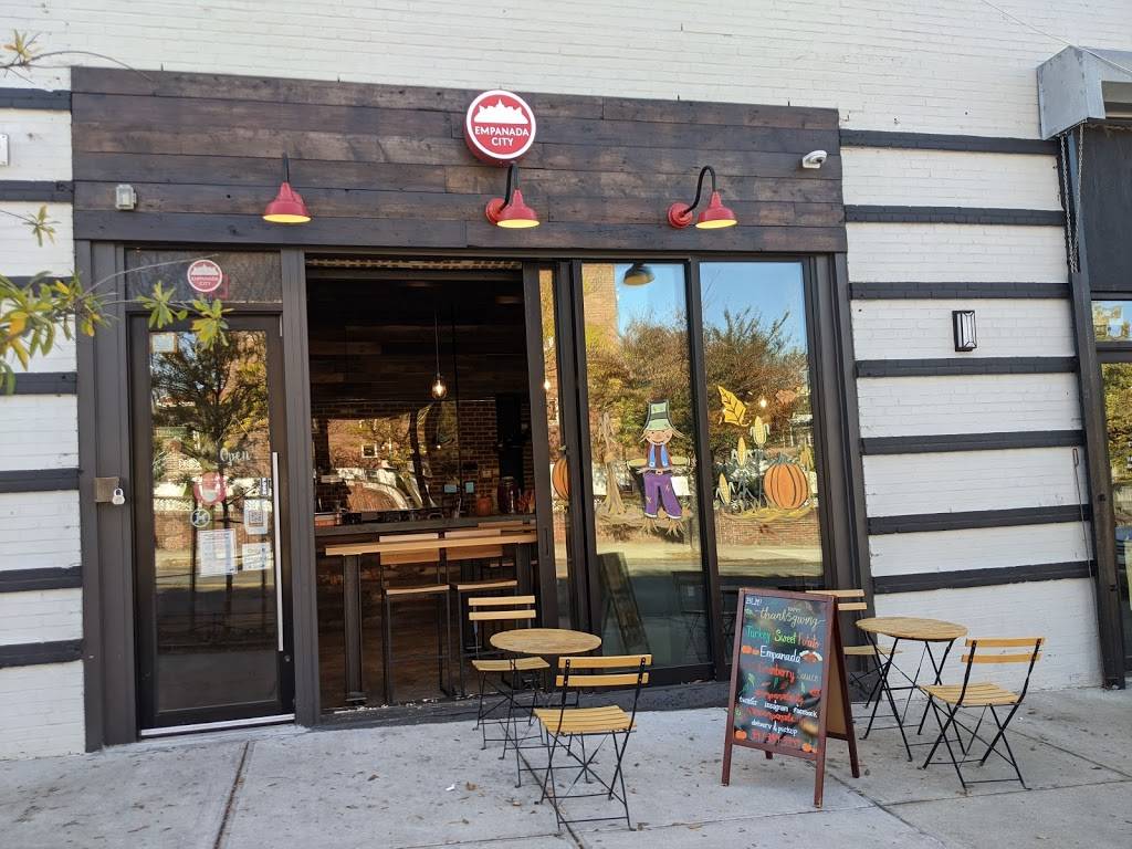 Empanada City | restaurant | 48 Cypress Ave, Brooklyn, NY 11237, USA | 3473893939 OR +1 347-389-3939