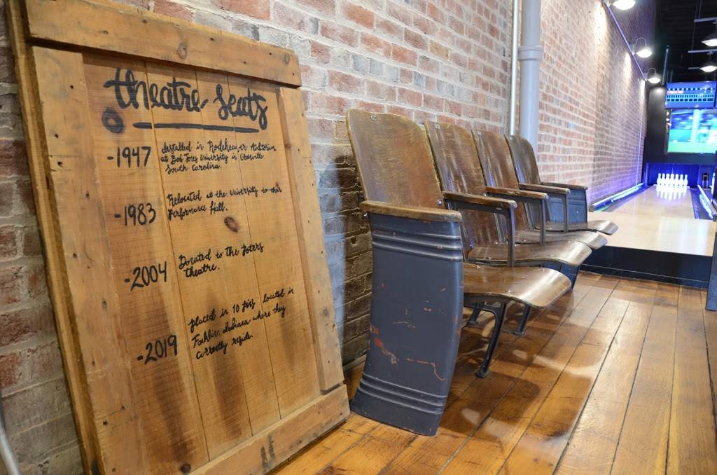 10 Pins | night club | 27 W Monroe St, Franklin, IN 46131, USA | 3177393578 OR +1 317-739-3578