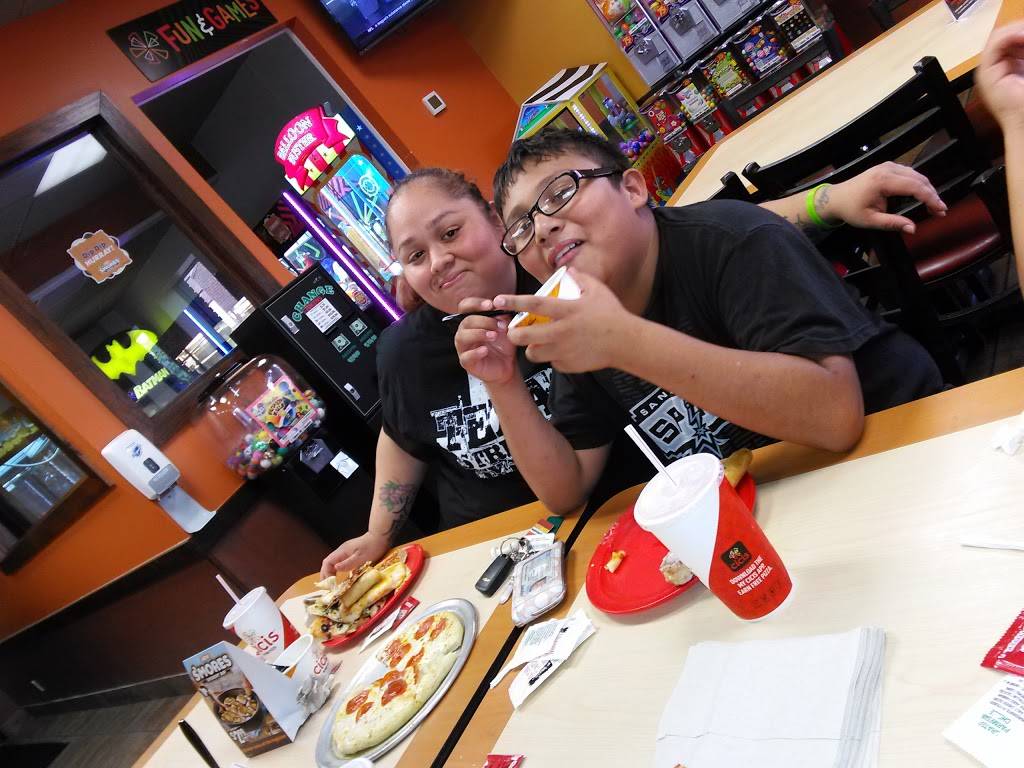 Cicis | restaurant | 1609 N Valley Mills Dr, Waco, TX 76710, USA | 2547767762 OR +1 254-776-7762