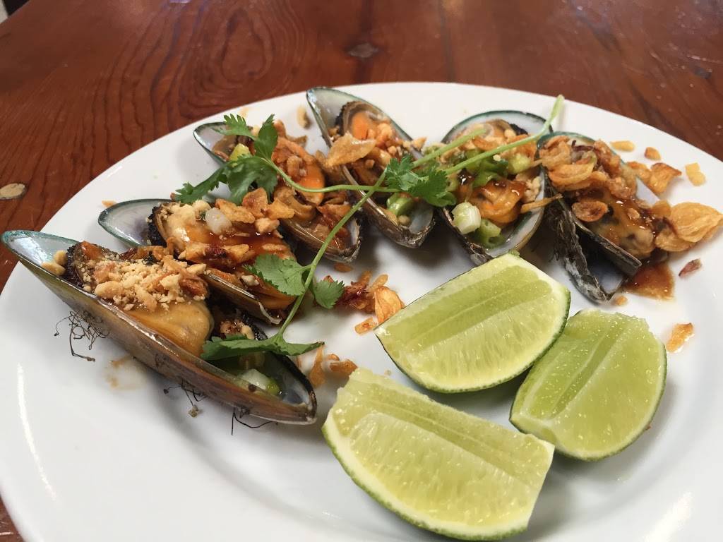 Nông Thôn Restaurant | restaurant | 10086 San Pablo Ave, El Cerrito, CA 94530, USA | 5106478038 OR +1 510-647-8038