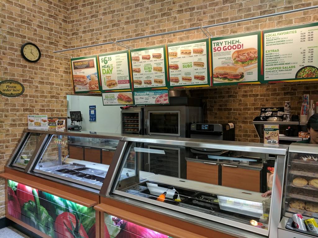 Subway | restaurant | U.S. 9, Woodbridge, NJ 07095, USA | 7328260123 OR +1 732-826-0123