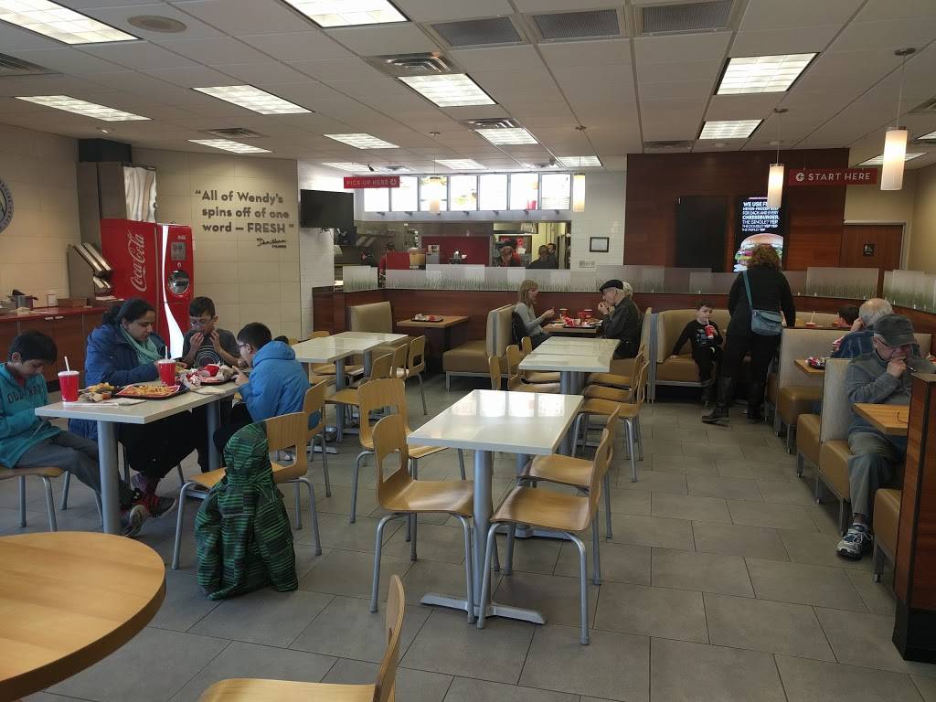 Wendys | restaurant | 620 West St, Brantford, ON N3R 6M7, Canada | 5197562414 OR +1 519-756-2414