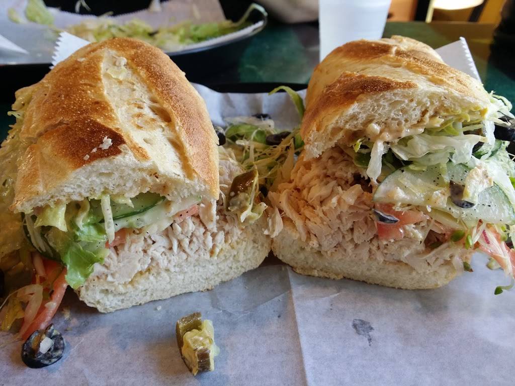 Dagwoods deli IUPUI | meal delivery | 923 Indiana Ave, Indianapolis, IN 46202, USA | 3174265222 OR +1 317-426-5222