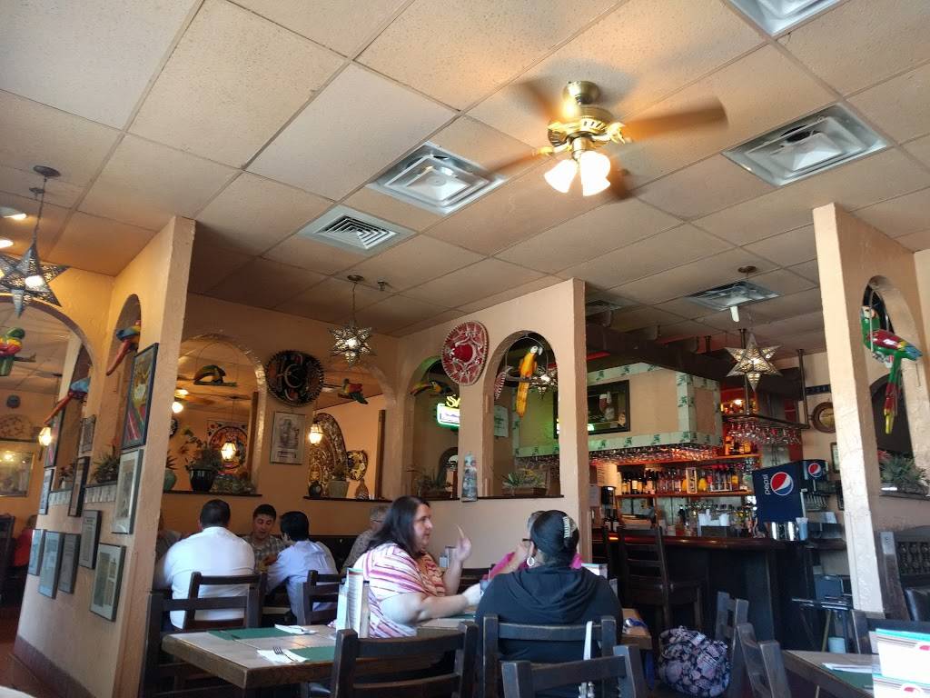 La Paloma Mexican Restaurant | restaurant | 195 Newport Ave, Quincy, MA 02170, USA | 6177730512 OR +1 617-773-0512
