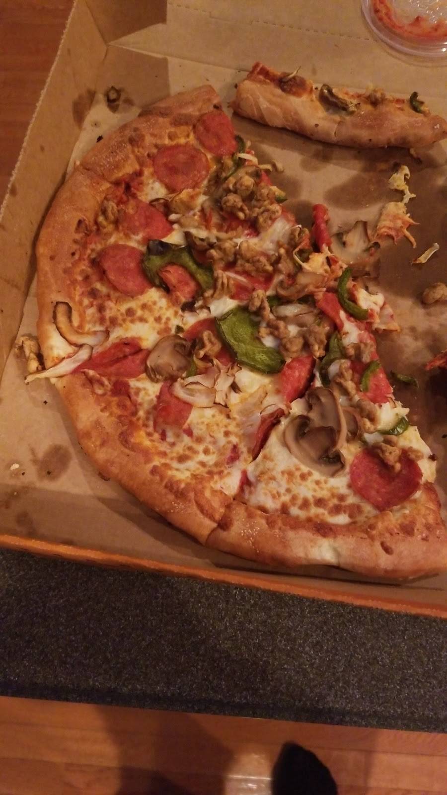 Little Caesars Pizza | meal takeaway | 1551 Diamond Hill Road, Woonsocket, RI 02895, USA | 4017621111 OR +1 401-762-1111