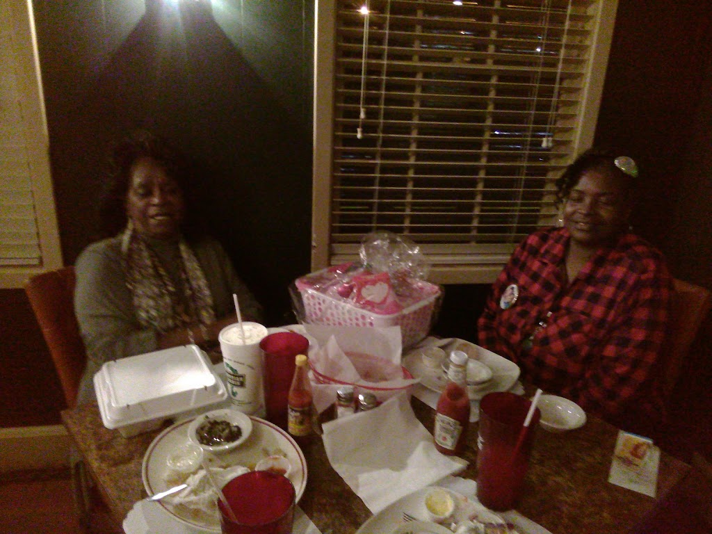 Catfish Cabin | restaurant | 1400 Louisville Ave, Monroe, LA 71201, USA | 3183877353 OR +1 318-387-7353