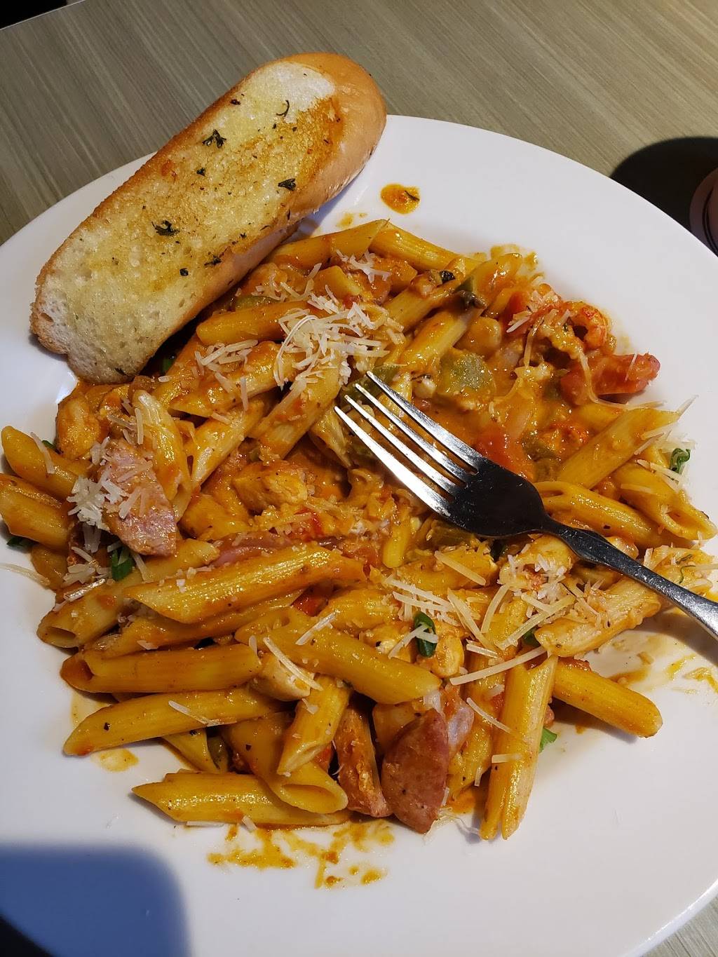 Razoos Bryant Irvin | restaurant | 4700 Bryant Irvin Rd, Fort Worth, TX 76132, USA | 8172928584 OR +1 817-292-8584