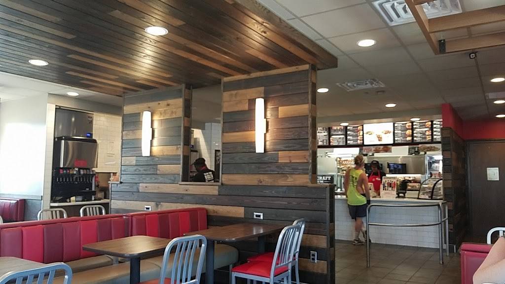 Arbys | restaurant | 2436 Pine Ridge Rd, Naples, FL 34109, USA | 2394342264 OR +1 239-434-2264