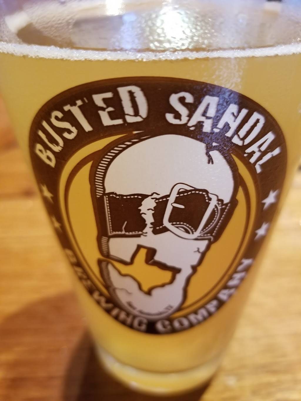 Busted Sandal Brewing Company | restaurant | 7114 Oaklawn Dr, San Antonio, TX 78229, USA | 2108721486 OR +1 210-872-1486