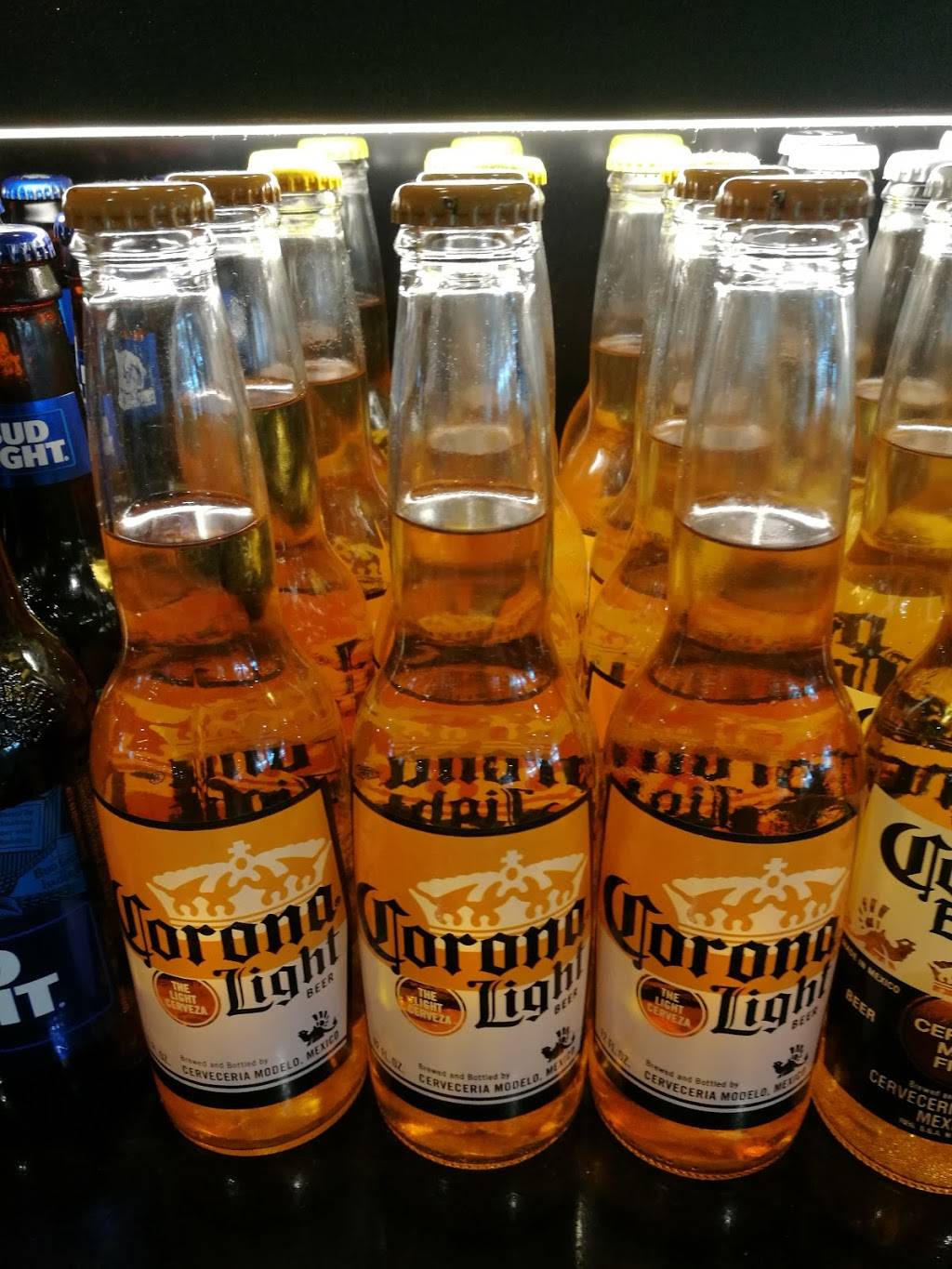 Island Chicken Grill | restaurant | 2100 Northwest 42nd Avenue, Miami, FL 33126, USA | 3055152618 OR +1 305-515-2618