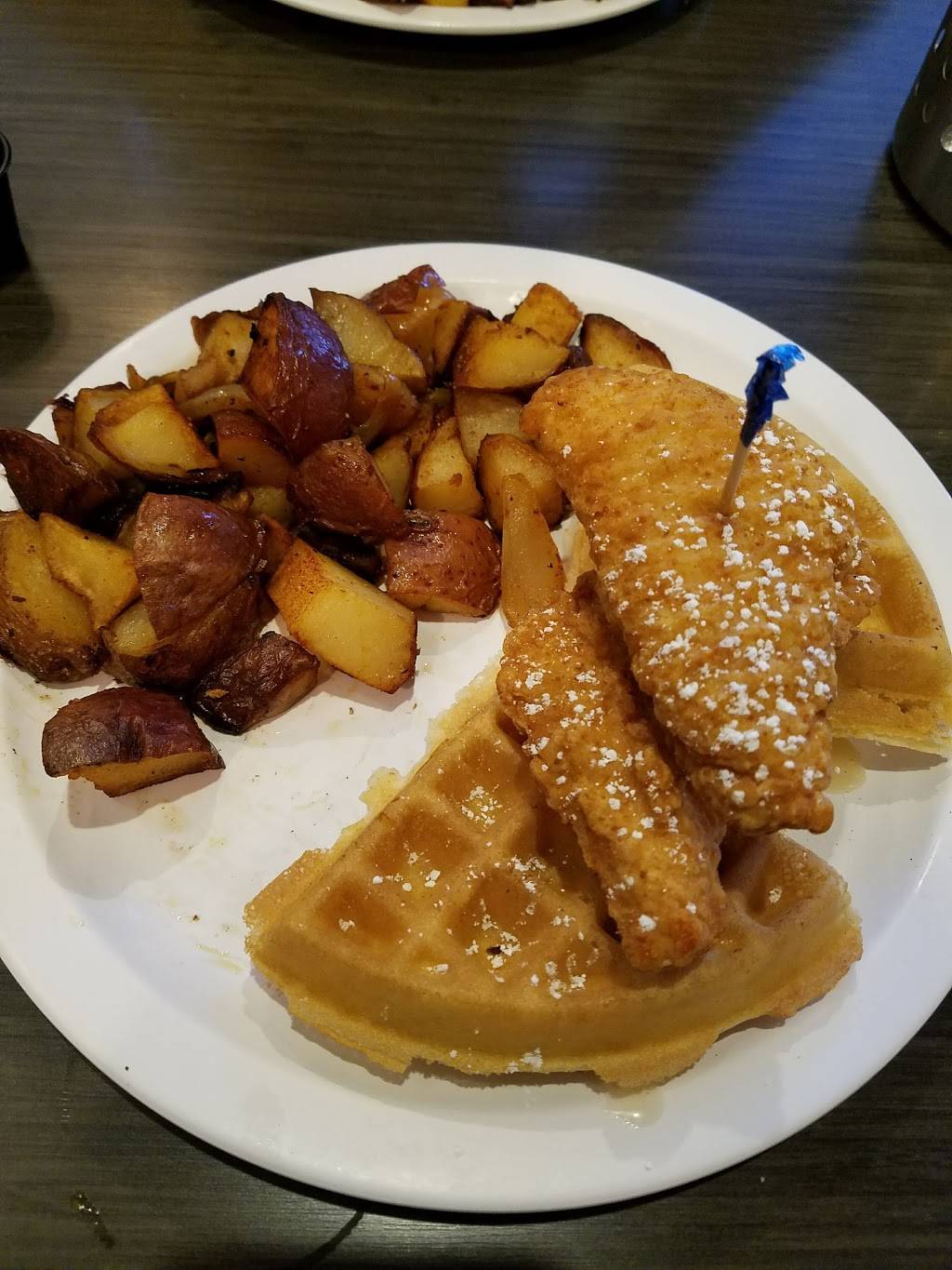 The Scrambled Egg | restaurant | 15282 Fishhawk Blvd, Lithia, FL 33547, USA | 8136434444 OR +1 813-643-4444