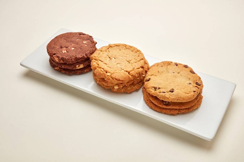 Cafe Madeleine | cafe | 149 New Montgomery St, San Francisco, CA 94105, USA | 4152274077 OR +1 415-227-4077