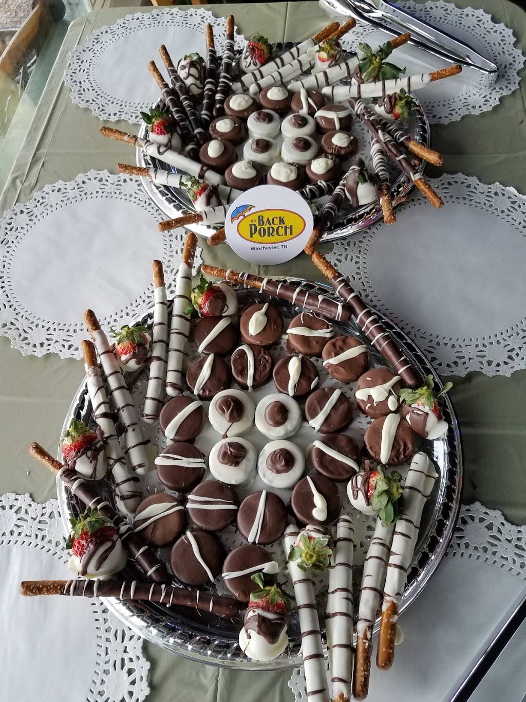 The Back Porch | restaurant | 103 2nd Ave NW, Winchester, TN 37398, USA | 9313272203 OR +1 931-327-2203