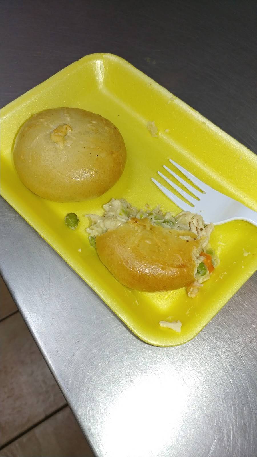 American Deli | meal takeaway | 1624 Donald Lee Hollowell Pkwy NW, Atlanta, GA 30318, USA | 4047943353 OR +1 404-794-3353