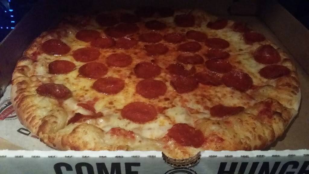 Manhattan Pizza | restaurant | 647 Potomac Station Dr, Leesburg, VA 20176, USA | 7036694020 OR +1 703-669-4020