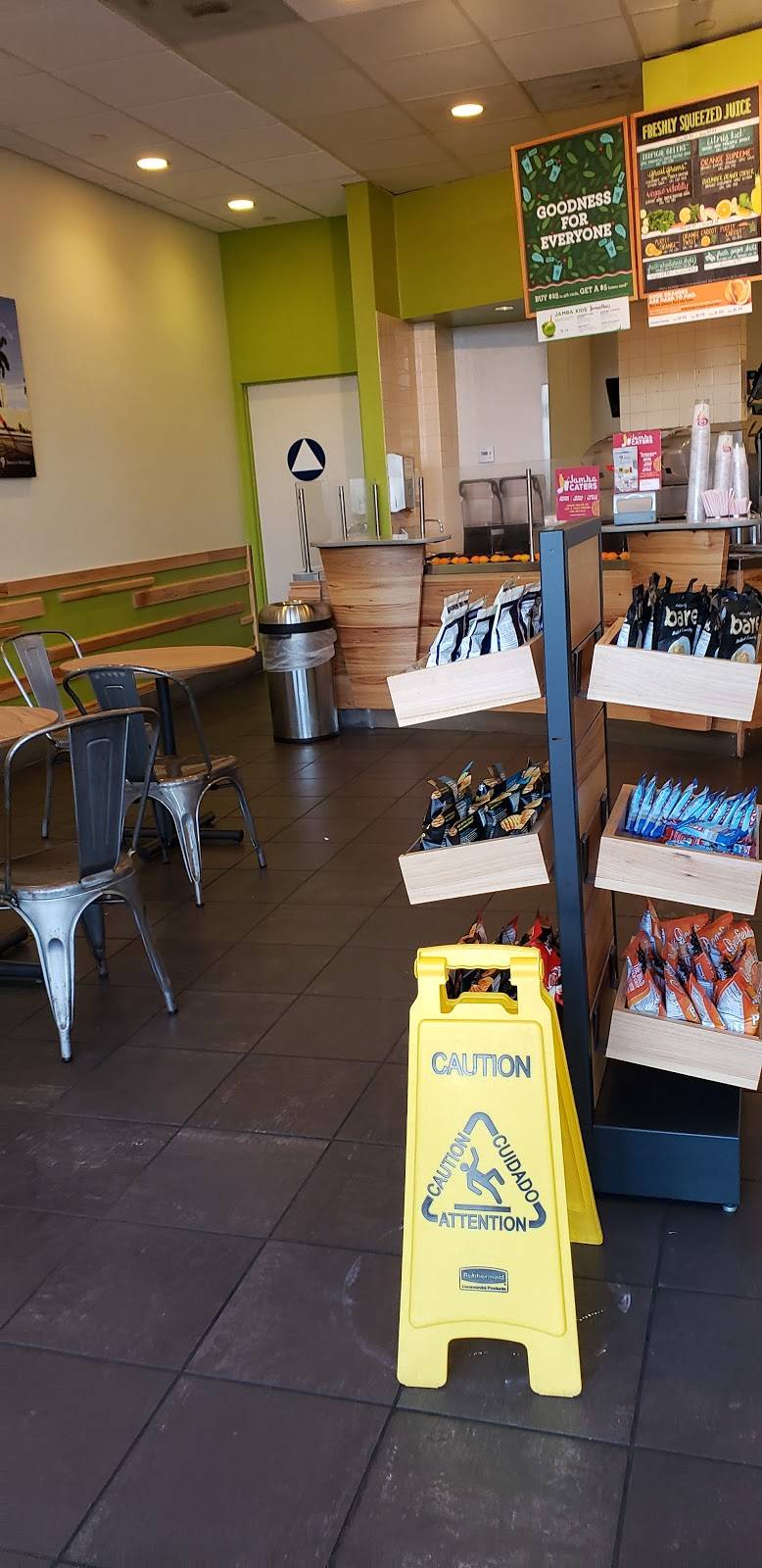 Jamba Juice Chula Vista Center | restaurant | 555 Broadway #135, Chula Vista, CA 91910, USA | 6194099840 OR +1 619-409-9840