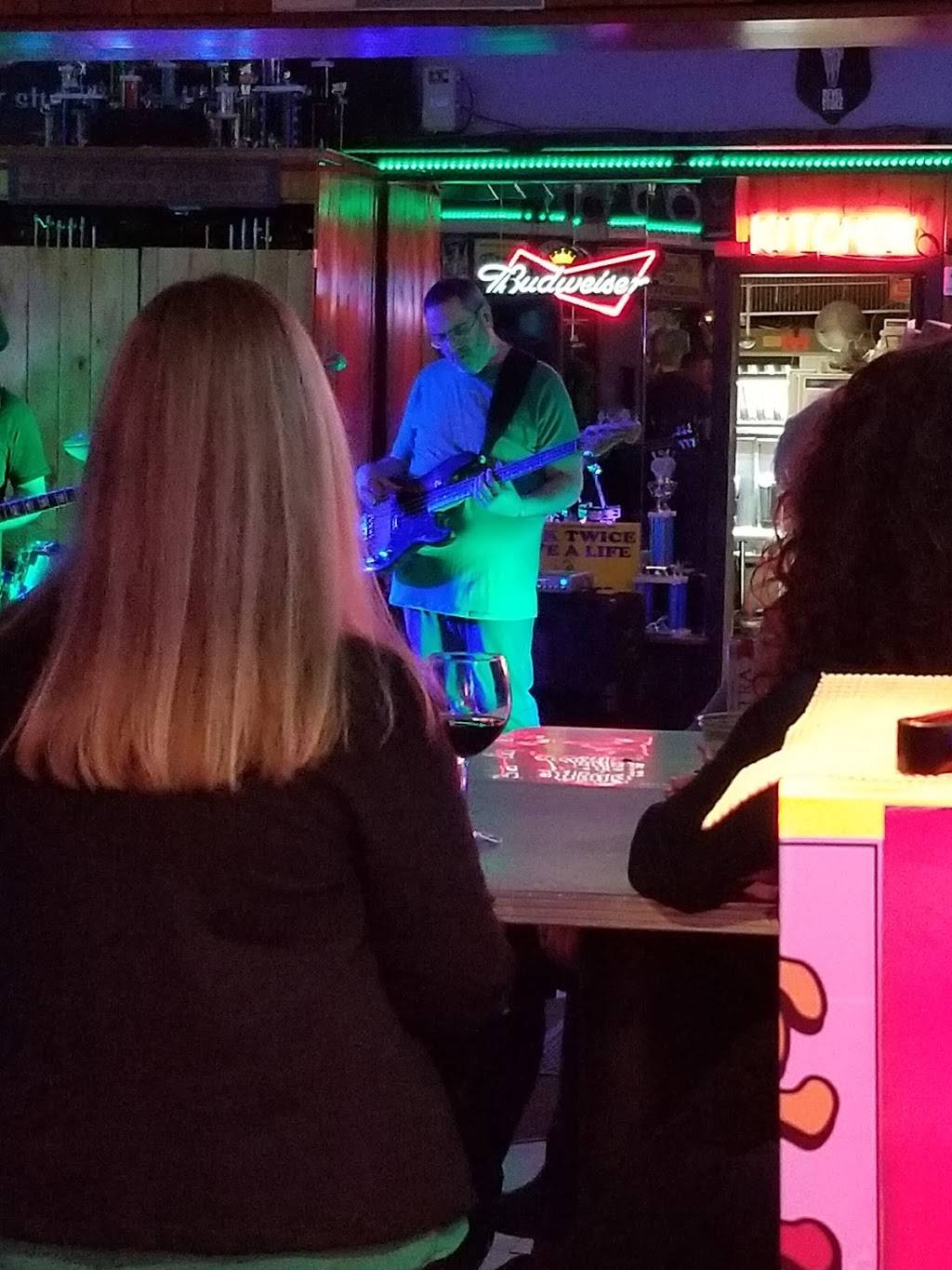 Easy Street | restaurant | 185 Homer Ave, Cortland, NY 13045, USA | 6077561869 OR +1 607-756-1869