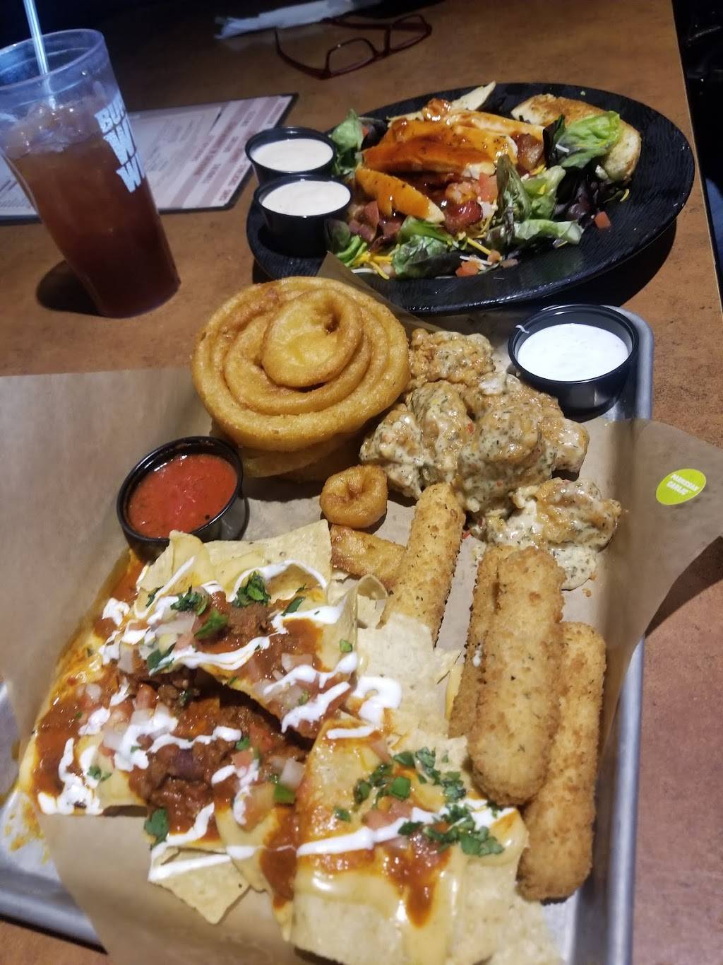 Buffalo Wild Wings | restaurant | 891 S Main St, Englewood, OH 45322, USA | 9378368555 OR +1 937-836-8555