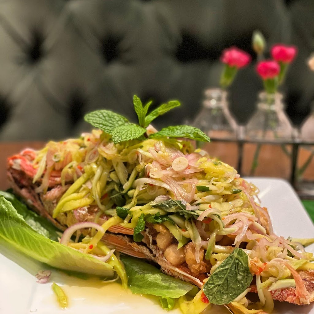 Koo Hoo Thai Street | restaurant | 1480 NW 70th St, Seattle, WA 98117, USA | 2069132404 OR +1 206-913-2404